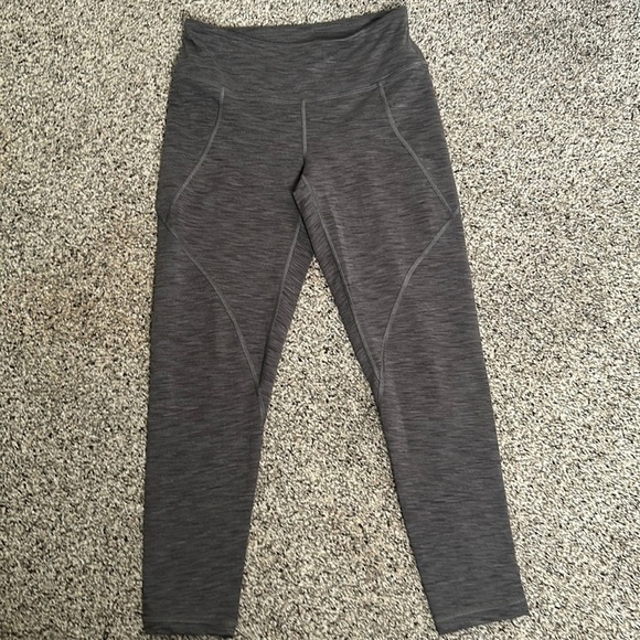 Patagonia gray leggings size XS - Picture 3 of 7